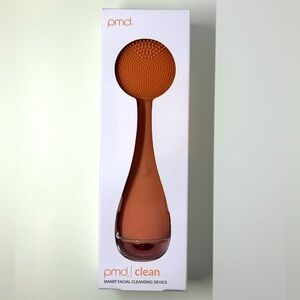 PMD facial cleansing brush